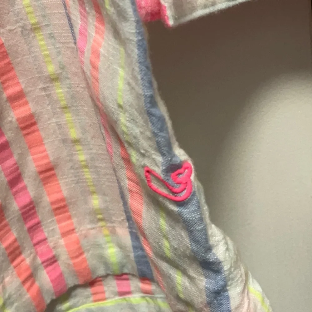 Vineyard Vines cover up - Picture 3 of 8